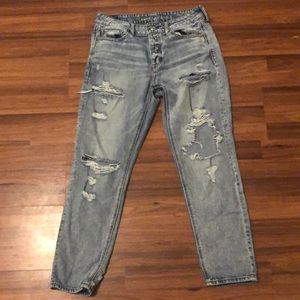 American Eagle mom jeans (size 8)
